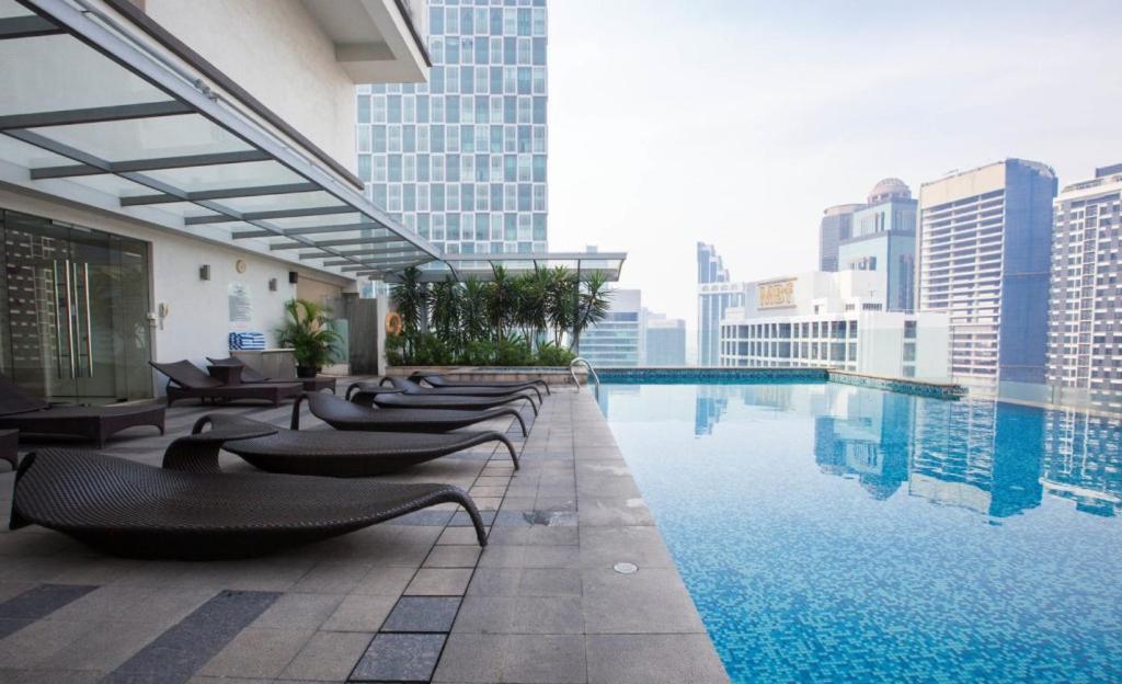 Cozy Super King Bed Studio Walking To Petronas Klcc Kuala Lumpur Exterior foto